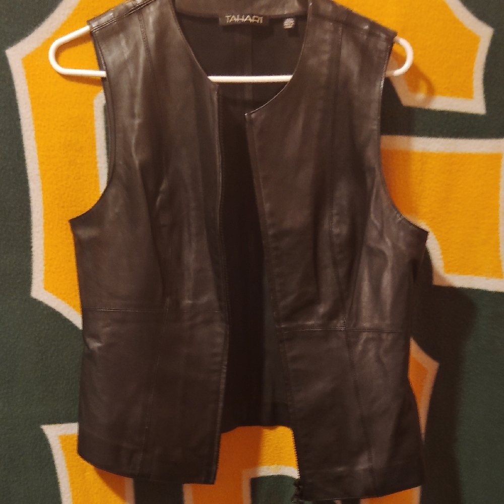 Tahari Women's Black Leather Vest